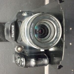 Vintage Fujifilm Black Digital Camera with Fujinon Optical Lens - UNTESTED